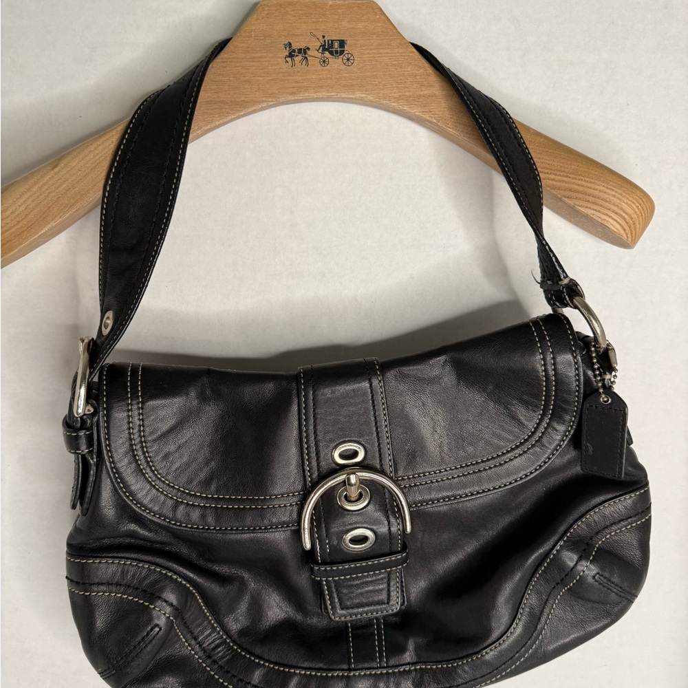 Coach soho buckle Y2K black leather flap shoulder bag
